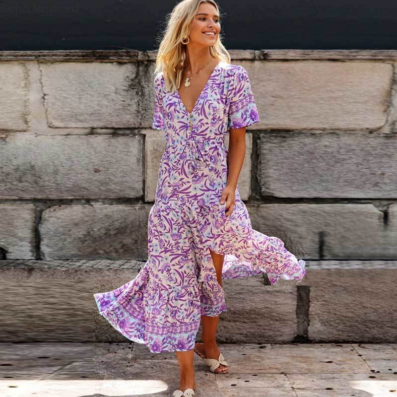Vestido largo floral morado de inspiración bohemia